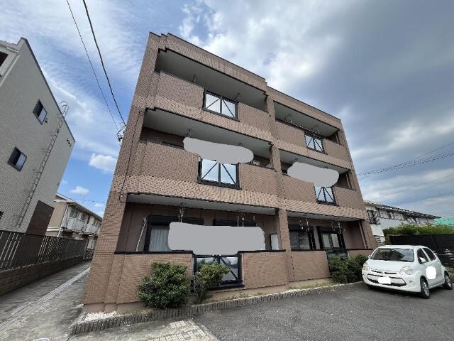 物件外観写真2　(外観写真（昼）)