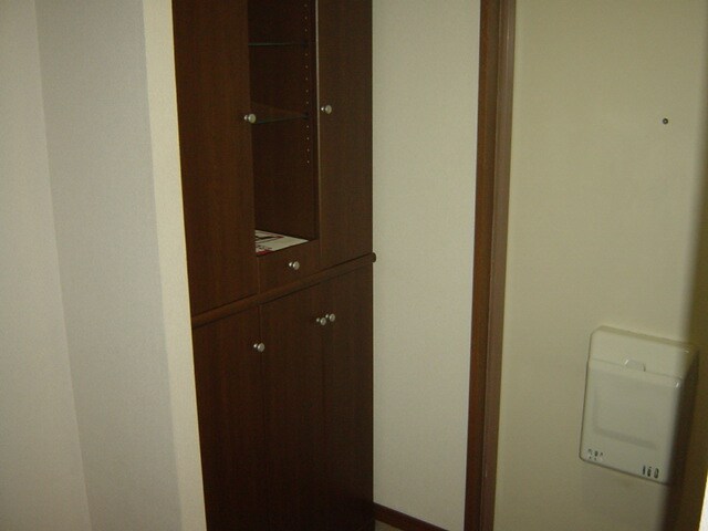 物件内観写真5　(玄関（イメージ）)