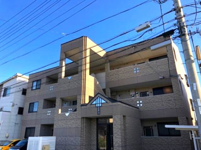 物件外観写真1　(外観写真（昼）)