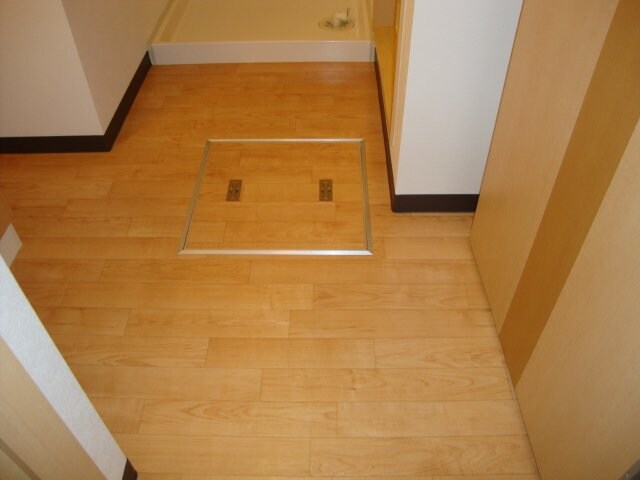 物件内観写真14　(脱衣所)