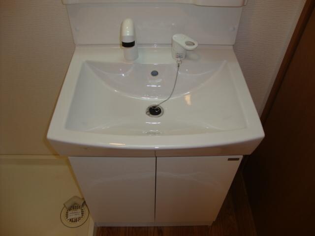 物件内観写真9　(洗髪洗面化粧台)