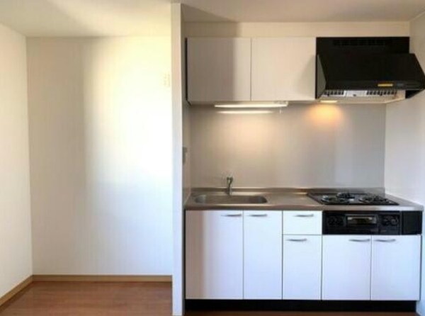キッチン(※写真は同じマンションの違う部屋のものになります。)
