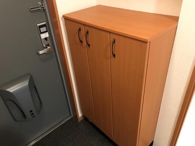 物件内観写真17　(下駄箱)