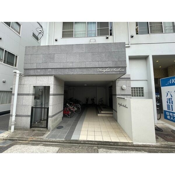 エントランス