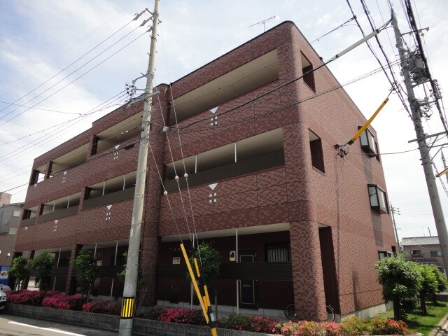 物件外観写真2　(外観写真（昼）)