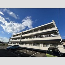 衣浦マンションA棟の外観写真