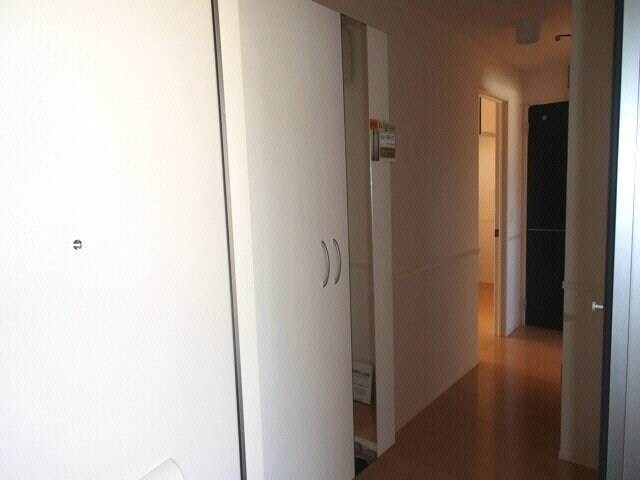 物件内観写真11　(室内写真は別部屋の写真です。)