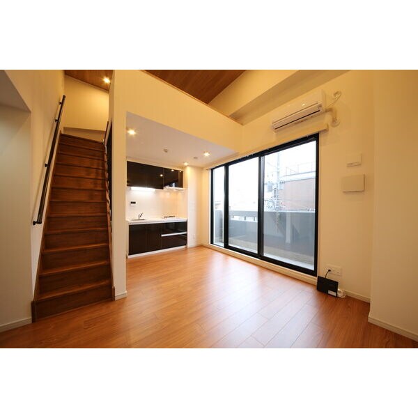 物件内観写真4　(室内写真は別部屋の写真です。)