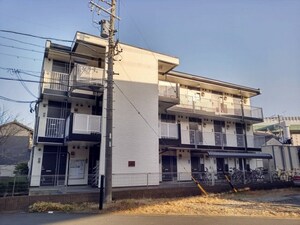 レオパレスメトロ六番町外観写真