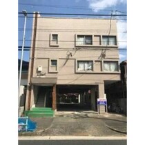 名鉄常滑線・空港線 道徳駅 3階建 築55年の外観写真