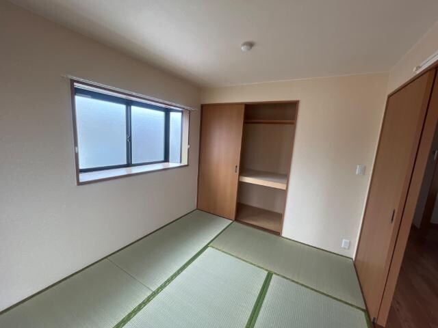 物件内観写真10　(収納)