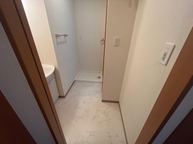 物件内観写真12　(洗面)