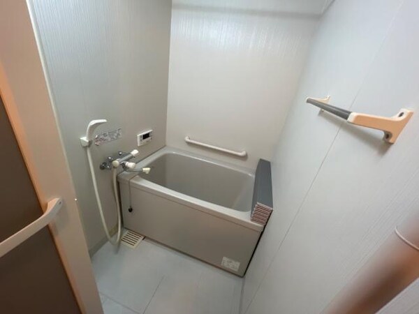 浴室(バス／シャワールーム等)