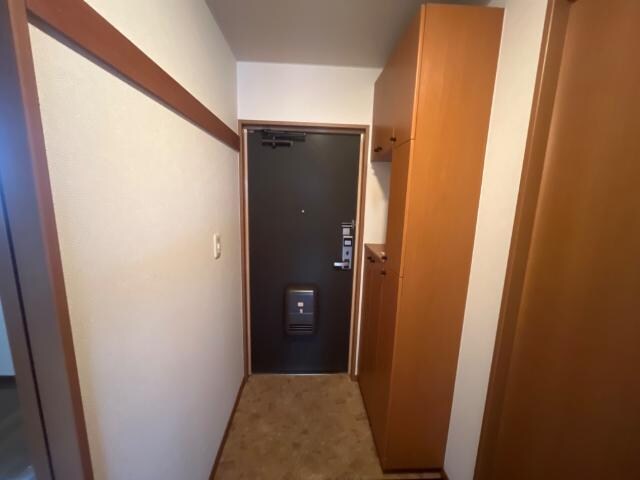 物件内観写真19　(玄関)