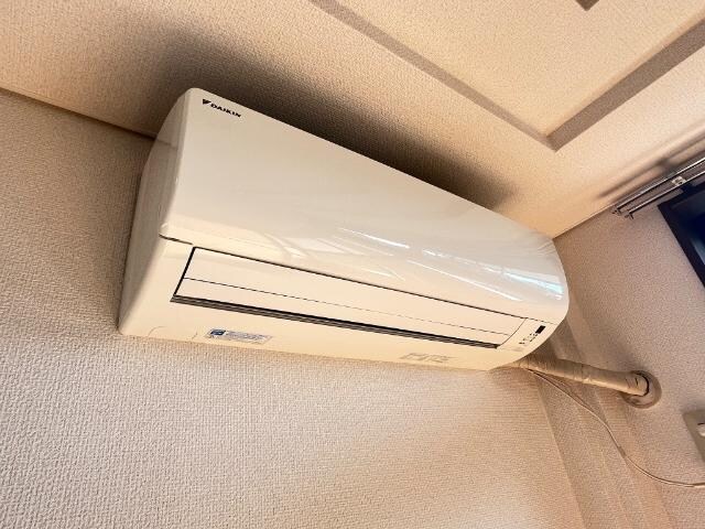 物件内観写真6　(エアコン)