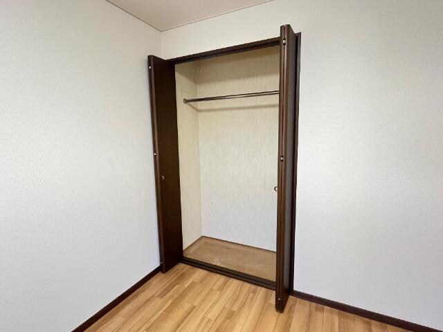 物件内観写真13　(収納)