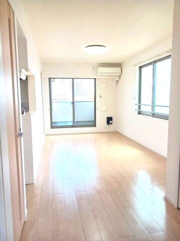 物件内観写真3　(使いやすい居間です)