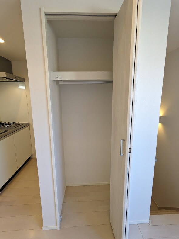 物件内観写真6　(クローゼット)