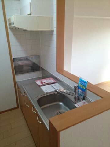 物件内観写真3　(使いやすいキッチンです)