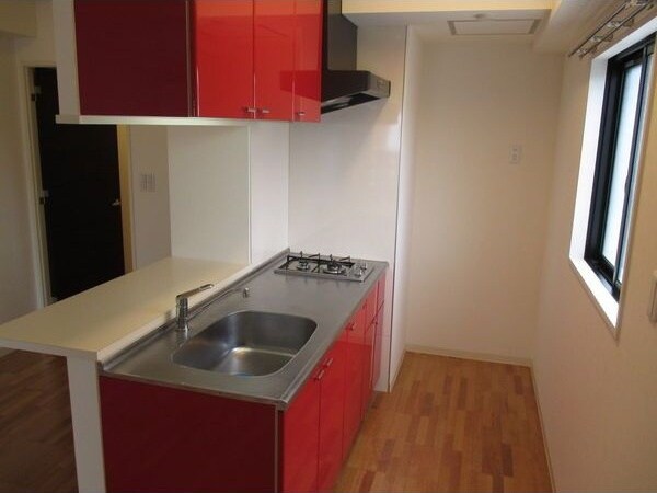 キッチン(※写真は同じマンションの違う部屋のものになります。)