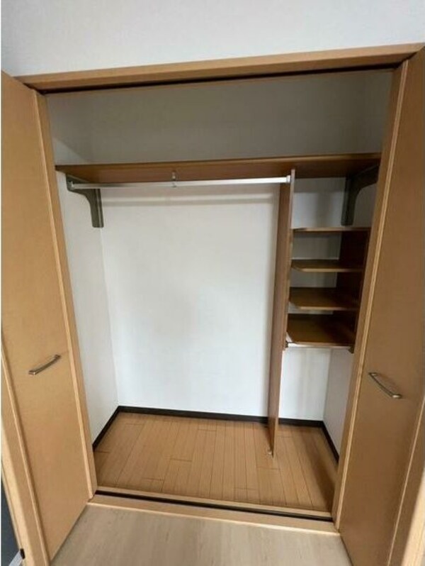 収納(クローゼット)