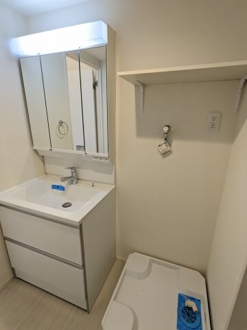 物件内観写真9　(201号室)