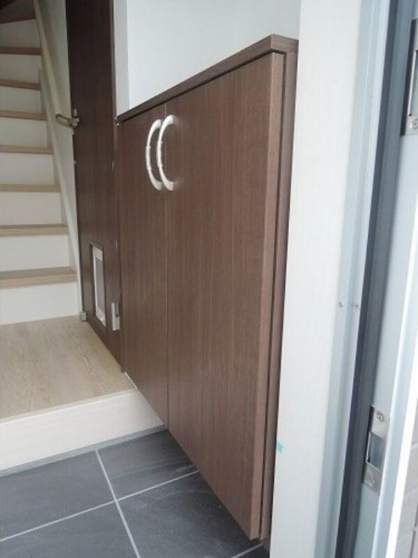 玄関(※写真は同じマンションの違う部屋のものになります。)