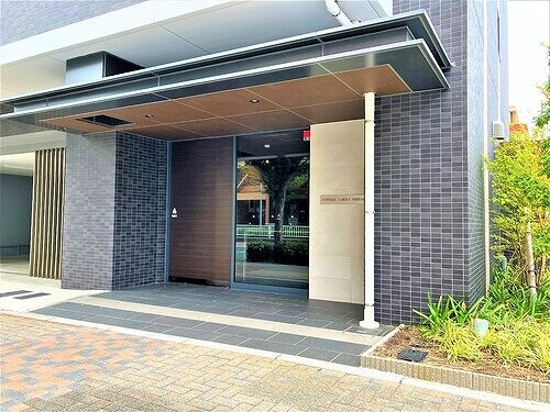 物件外観写真2　(エントランス)