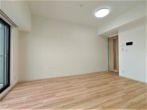 物件内観写真3　(リビング・ダイニング※同タイプの部屋のお写真です)