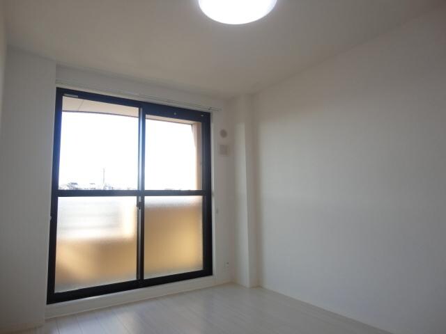 物件内観写真13　(洋室)