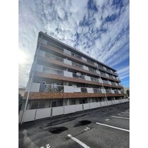 名古屋市営地下鉄桜通線 相生山駅 6階建 築53年の外観写真