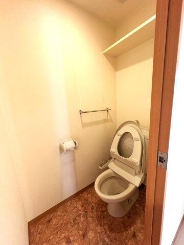 物件内観写真10　(室内写真は別部屋の写真です。)