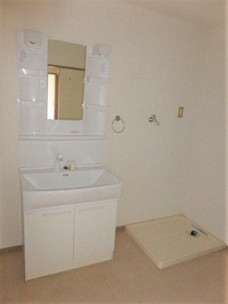 物件内観写真8　(シャンプードレッサー)