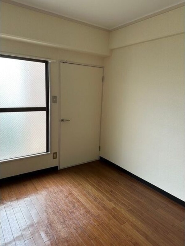 洋室(※写真は同じマンションの違う部屋のものになります。)