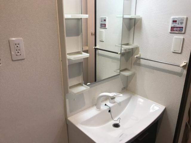 物件内観写真14　(洗面)