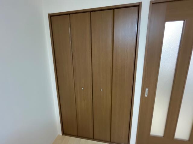 物件内観写真5　(収納)