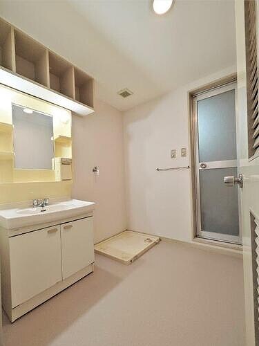 物件内観写真9　(洗面所)