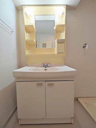 物件内観写真10　(洗面台)