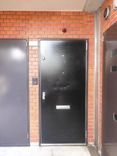 物件内観写真25　(玄関)