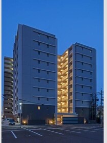 ツインアウルズの外観写真