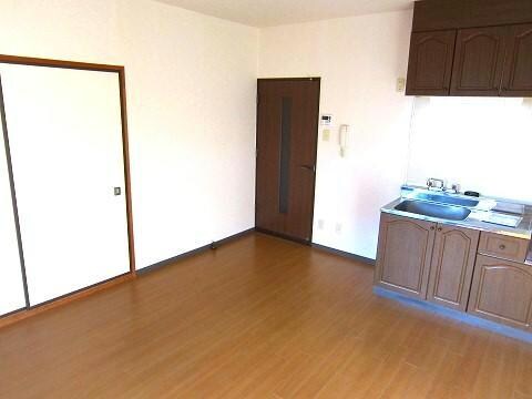 物件内観写真4　(室内写真は別部屋の写真です。)