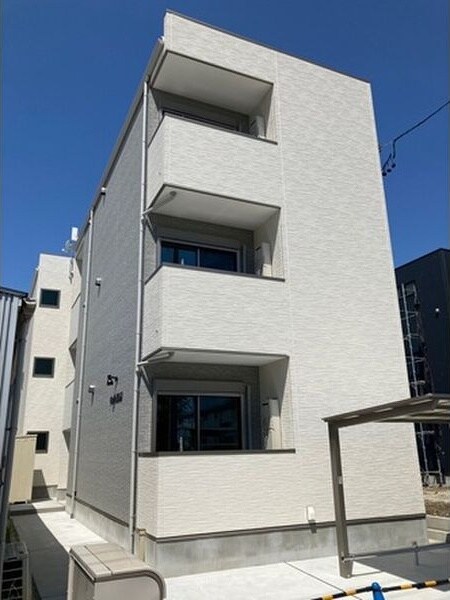 ilusion高畑西(イルシオンタカバタニシ)外観写真