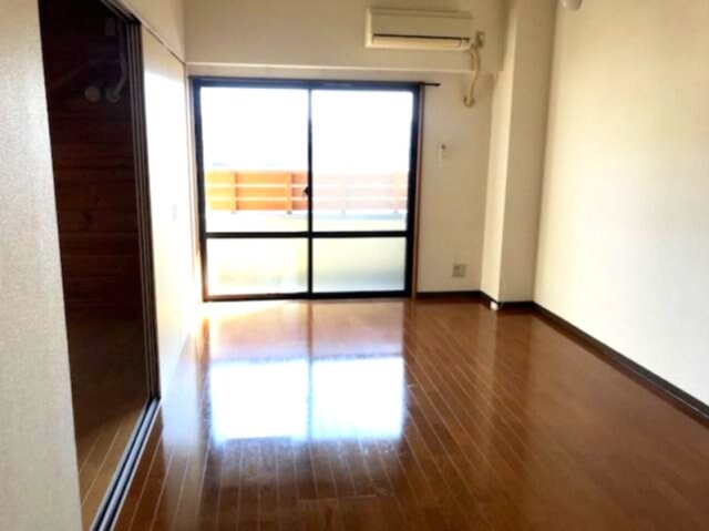 物件内観写真16　(リビング)