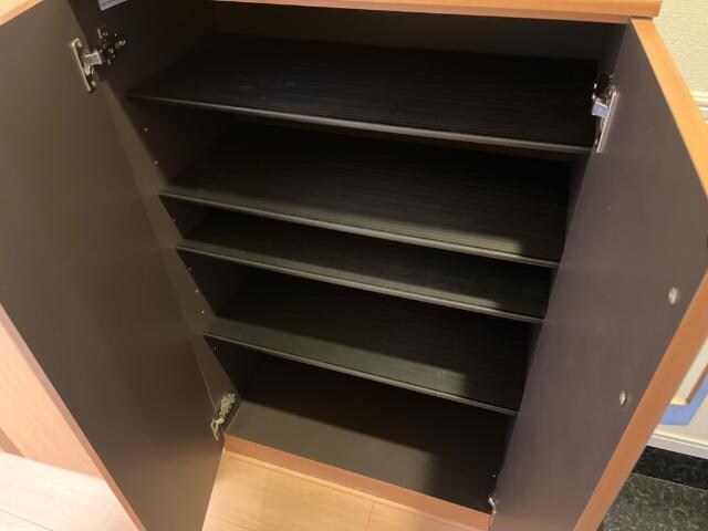 物件内観写真27　(下駄箱)