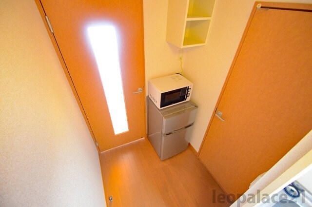 物件内観写真16　(冷蔵庫・電子レンジ)