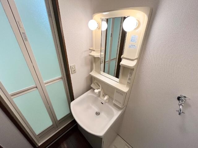 物件内観写真16　(洗髪洗面化粧台)