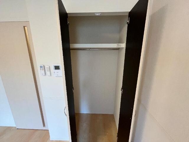物件内観写真6　(クローゼット)