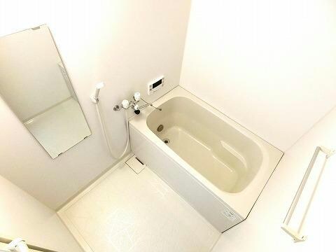 物件内観写真5　(室内写真は別部屋の写真です。)