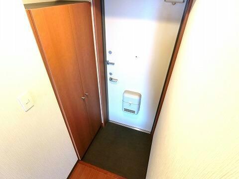 物件内観写真9　(室内写真は別部屋の写真です。)