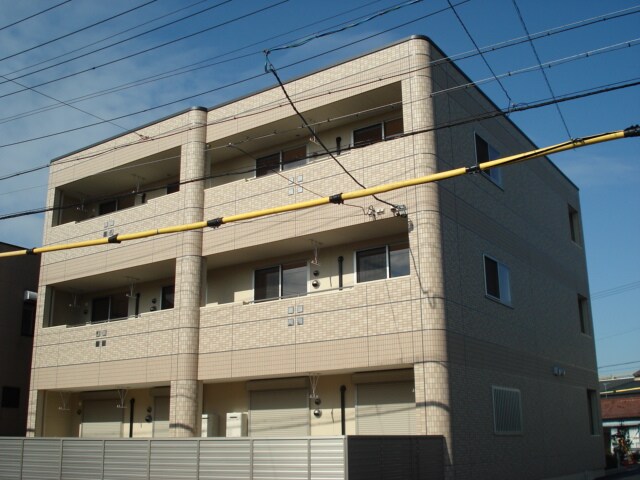 物件内観写真2　(外観写真（昼）)